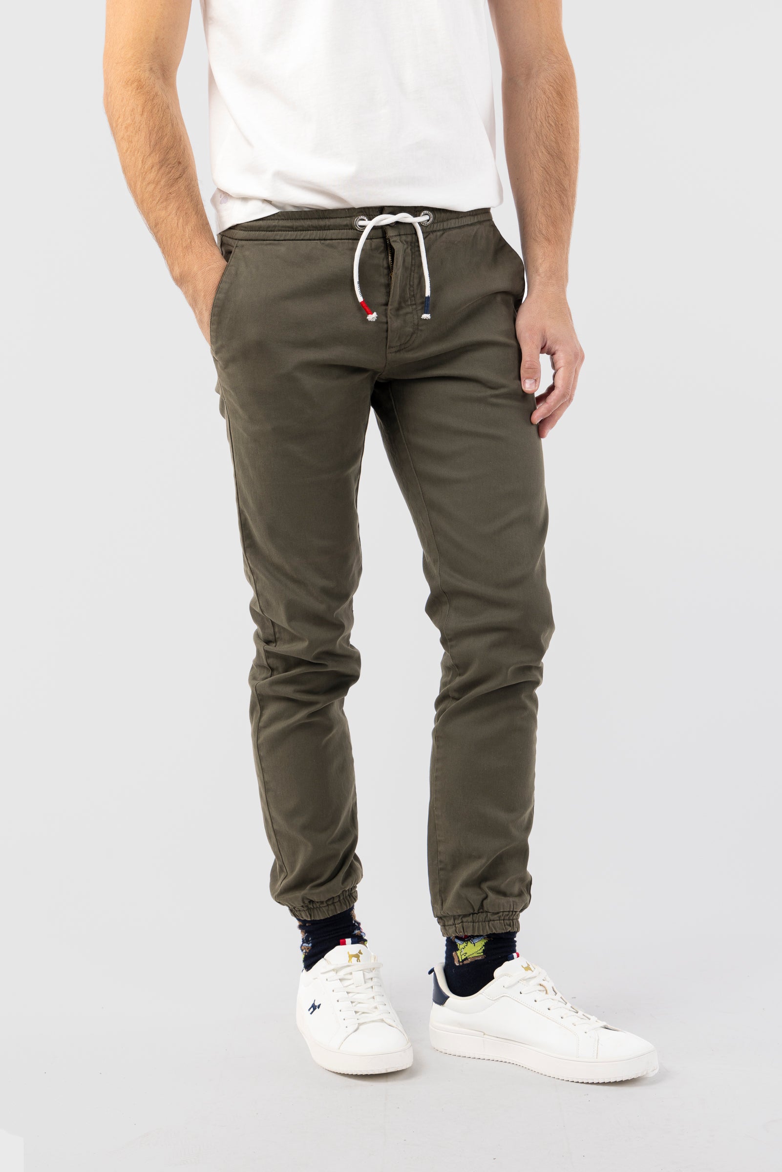 pantalon-jogger-185nzr.jpg
