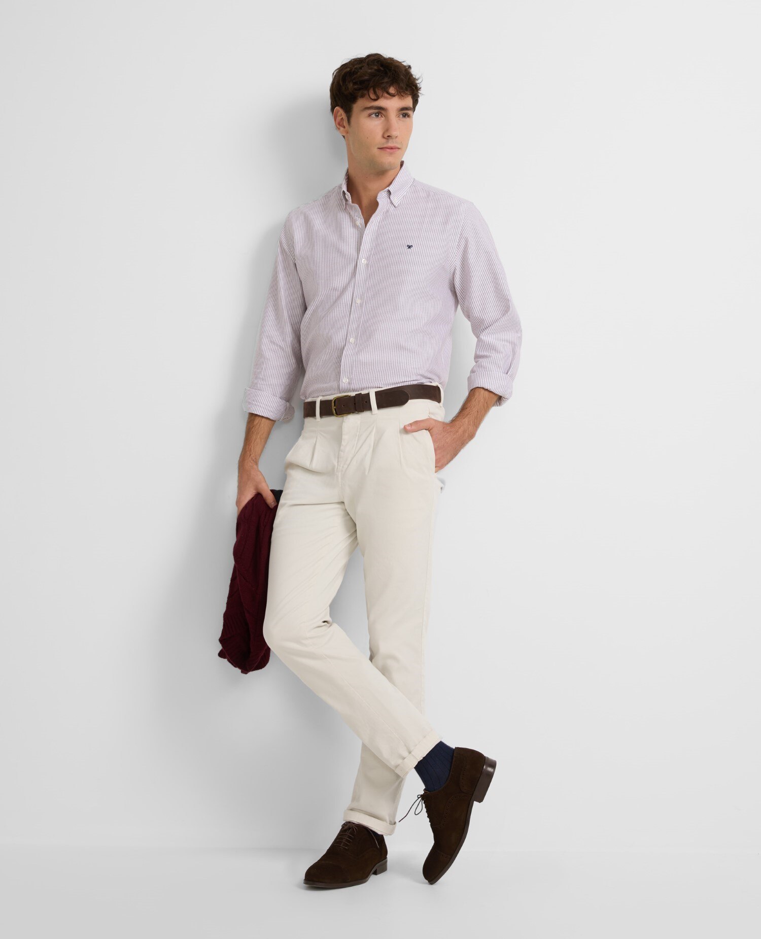 pantalon-pinzas-hombre-915wye-1.jpg