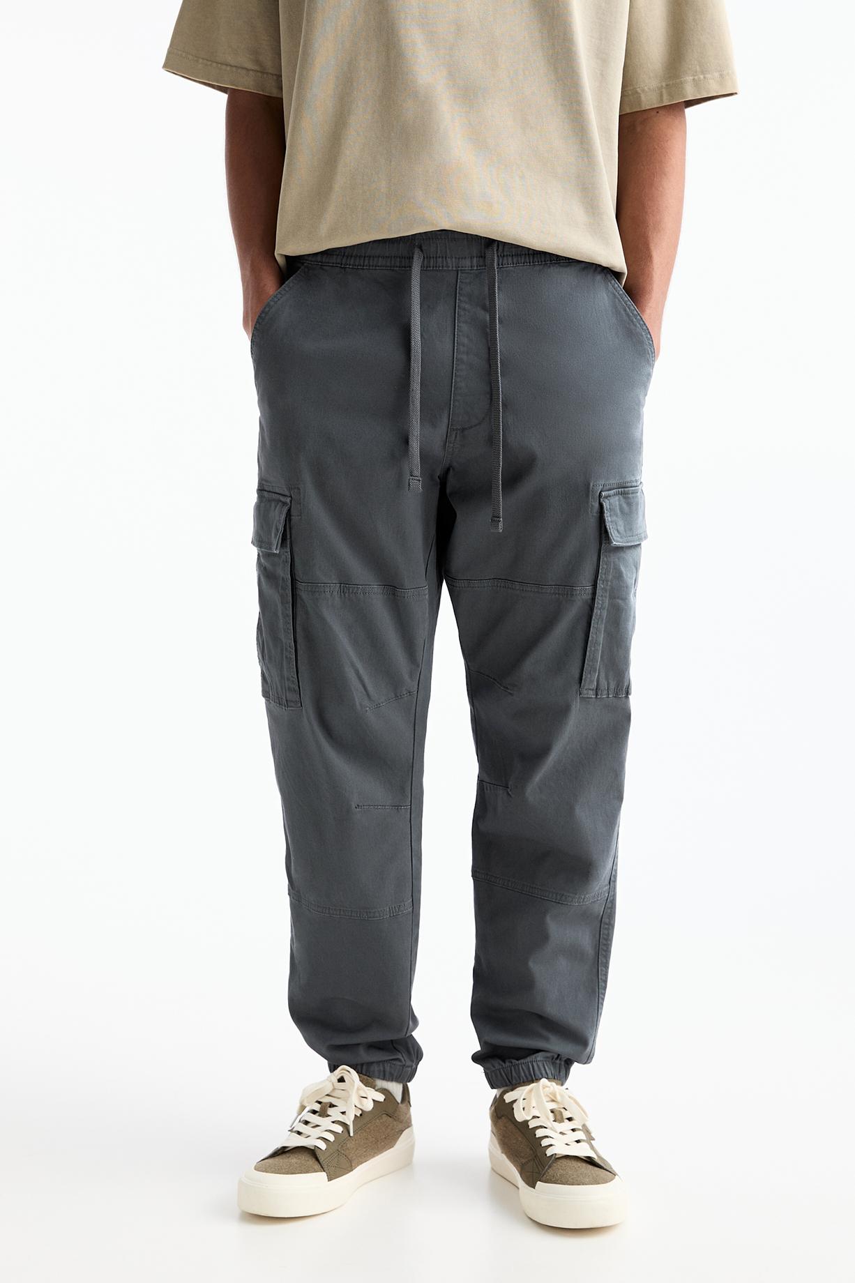 pantalones-cargo-hombre-pull-and-bear-470vat-1.jpg
