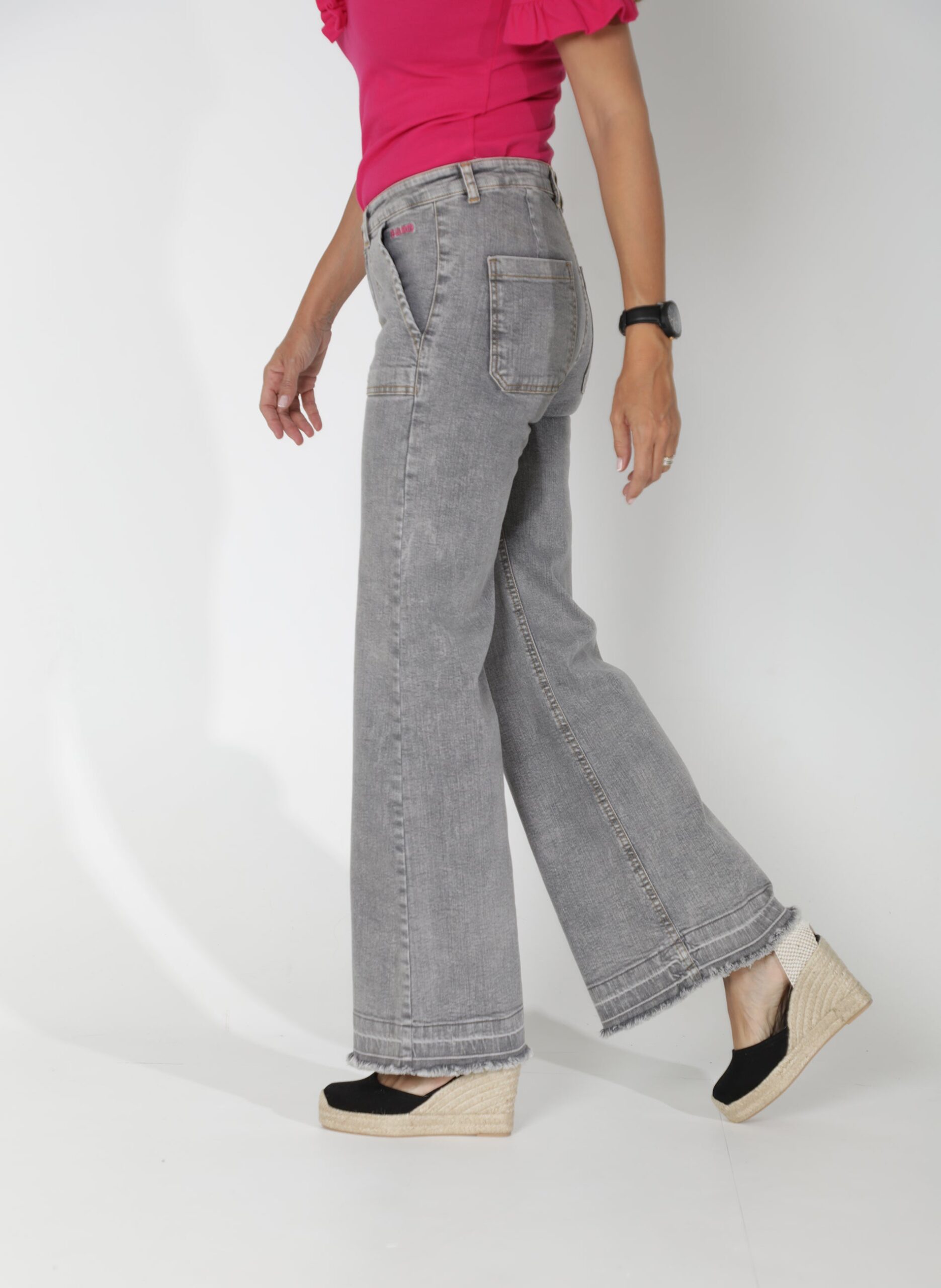 vaqueros-grises-mujer-575kia-1.jpg
